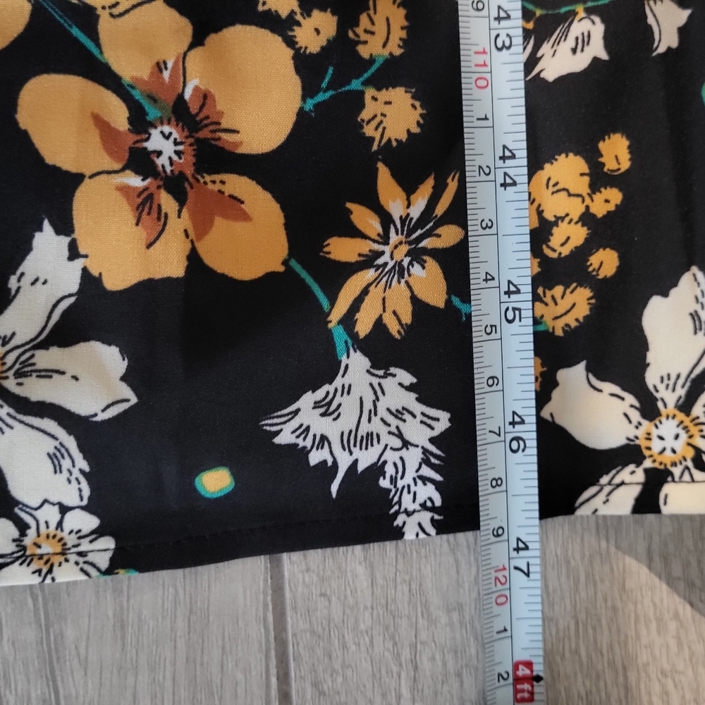 Floral Shirred Mock Neck Cut Out Pocket Ruffle Hem Dress - Picture 13 of 15